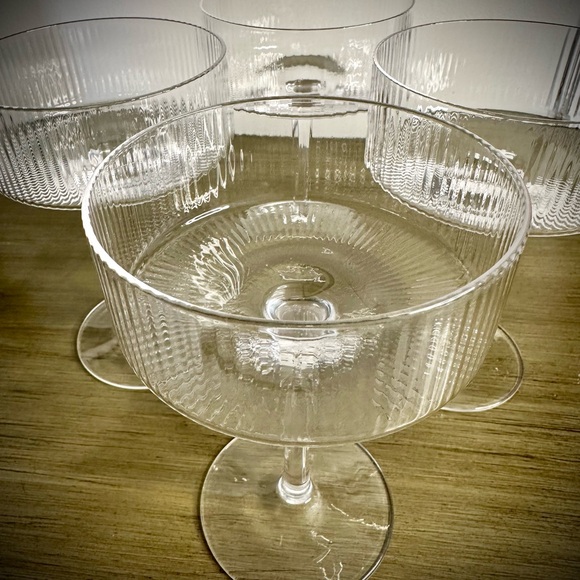 New Set of 4 Williams Sonoma Hand-Blown Champagne Coupe Cocktail Glass MCM - Picture 5 of 7